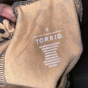 Cheetah print torrid leggings size 3